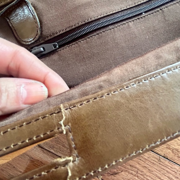 Loewe Vintage Leather one shoulder step bag - Picture 16 of 16